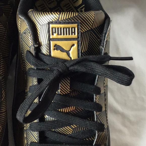 Pumas Women’s Basketball Classic Sneakers - Picture 9 of 12